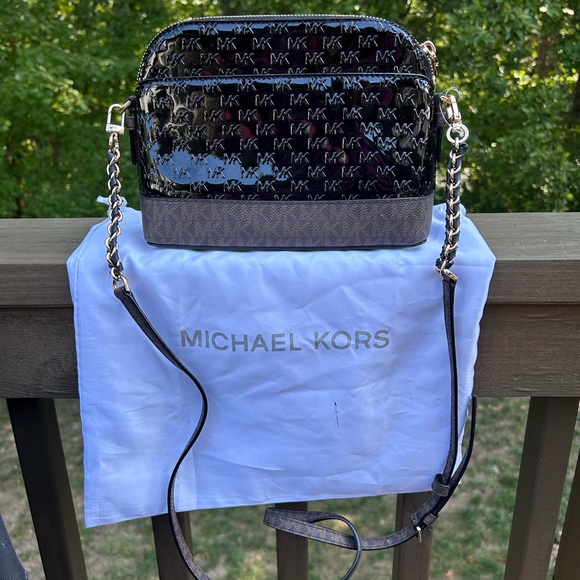 Michael Kors Black with Brown Jet Set Dome crossbody - Picture 2 of 9